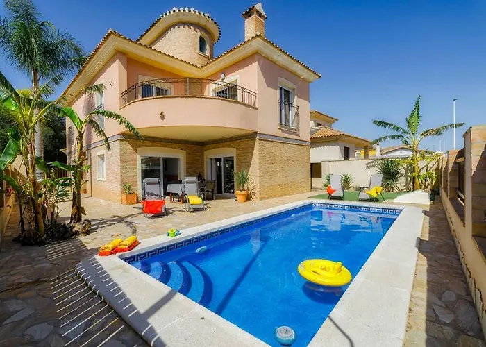 Villa Serendipity + Private Pool+ Bbq +5 Rooms