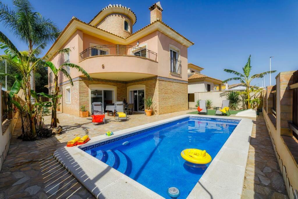 Serendipity + Private Pool+ Bbq +5 Villa